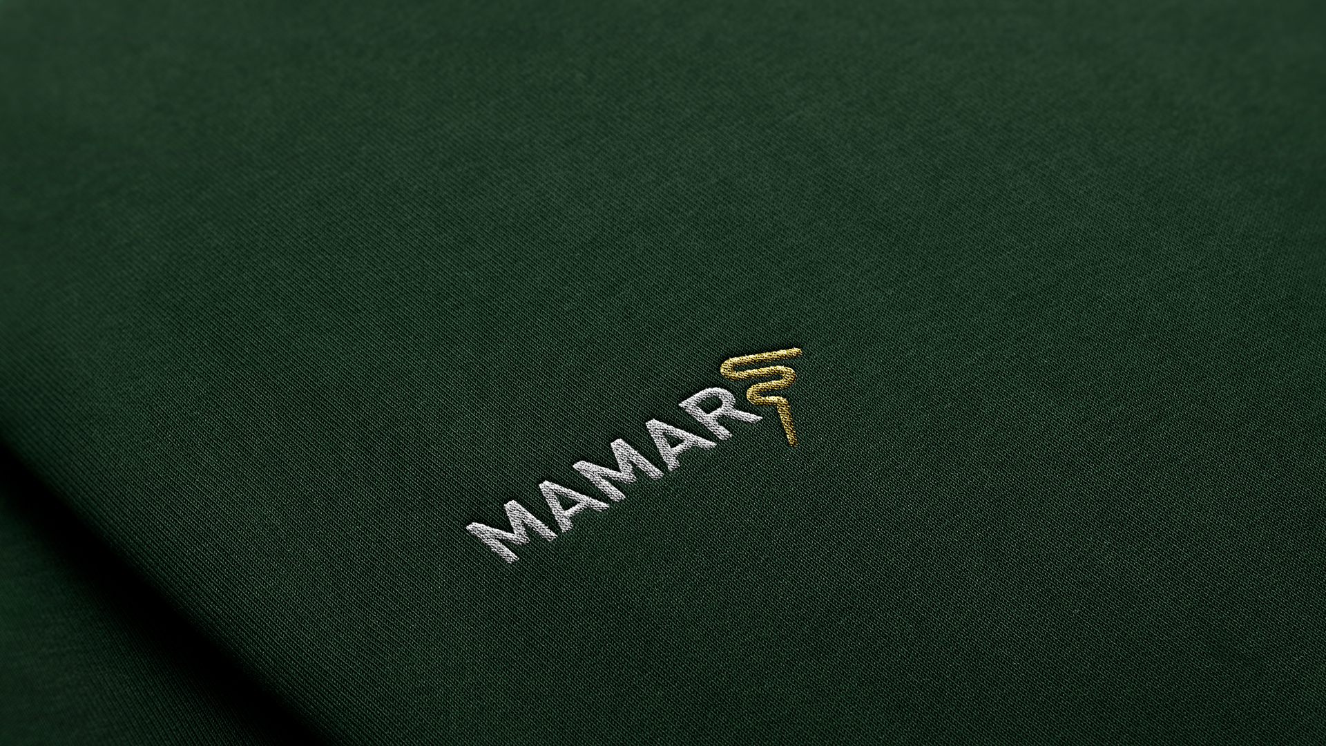 Logo_Mockup_Clothing_Embroidered_Sweater